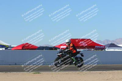 media/Nov-06-2023-Moto Forza (Mon) [[ce023d0744]]/4-Beginner Group/Session 4 (Finish Line Checker)/